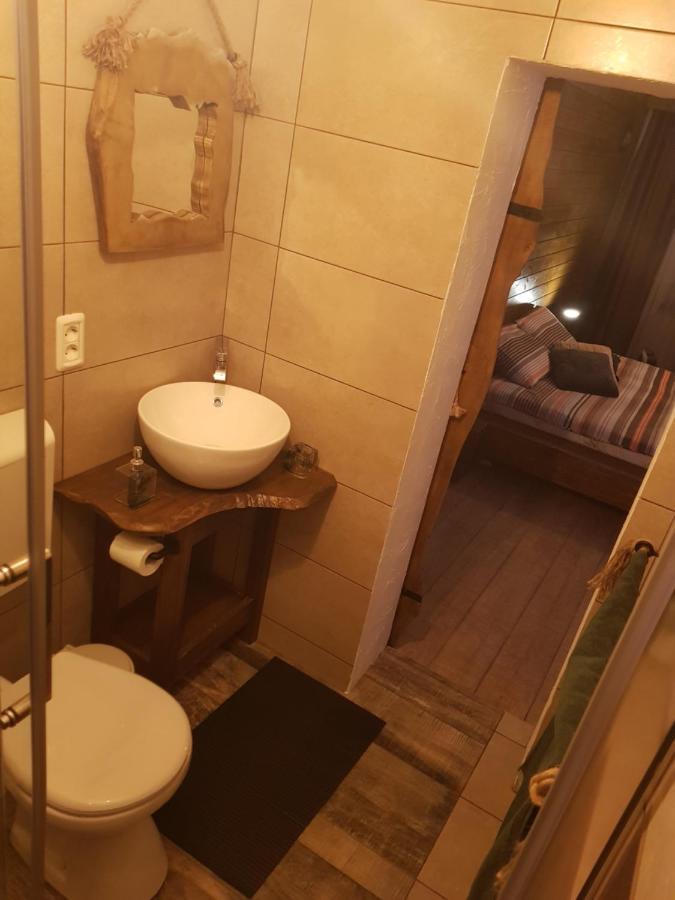 Hotel Casa Dexi Malaia Esterno foto