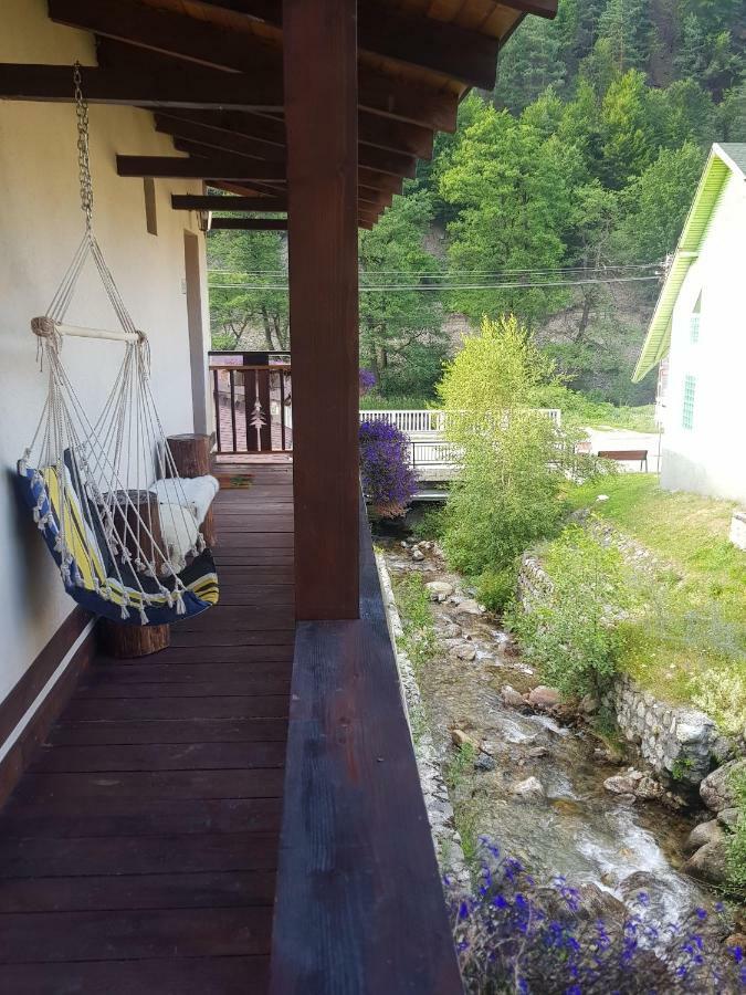 Hotel Casa Dexi Malaia Esterno foto